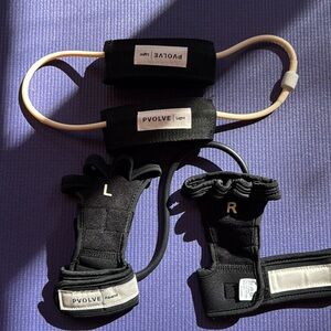 PVOLVE Light Resistance ankle band + P.band